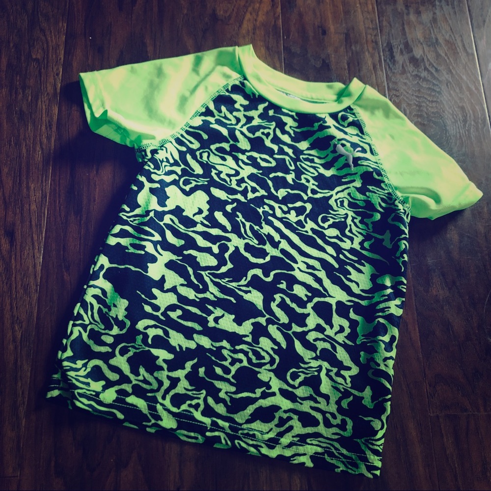 💙4 for $15💙 boys puma shirt